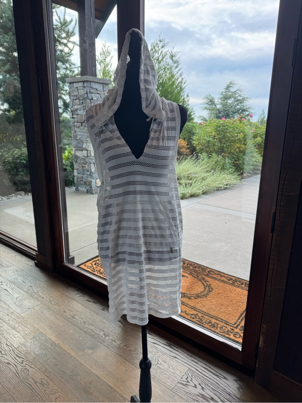 Calvin Klein White Open Knit Hooded Swim Cover Up M